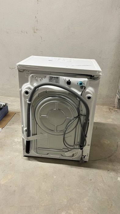 Пералня със сушилня Samsung WD90DG6G94BKU4 *ДЕФЕКТ