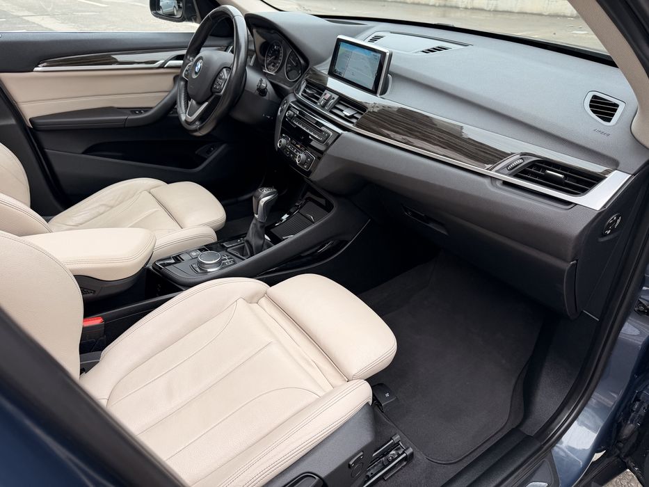 BMW X1 2.0 150cp Head-ul/Panoramic/Faruri led/ Scaune incalzite