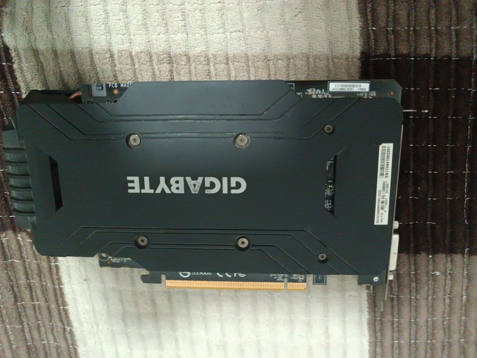 Видеокарта 1060 на 3 Гб