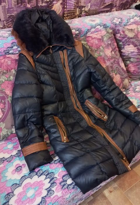 Куртка зимняя с капюшоном