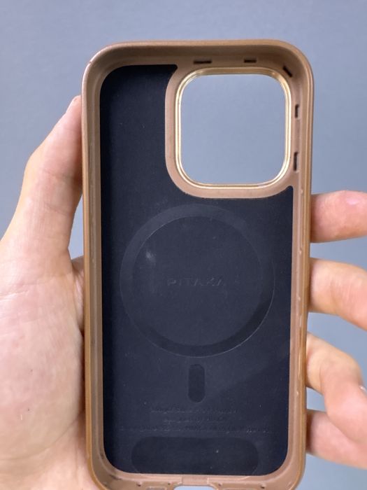 Оригинал чехлы «Pitaka» на Iphone 16 Pro Max и Iphone 16 Pro