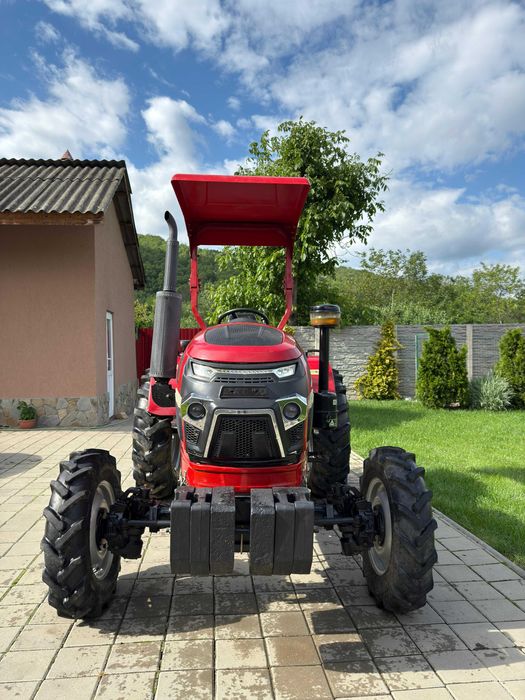 Tractor Macao Universal U400