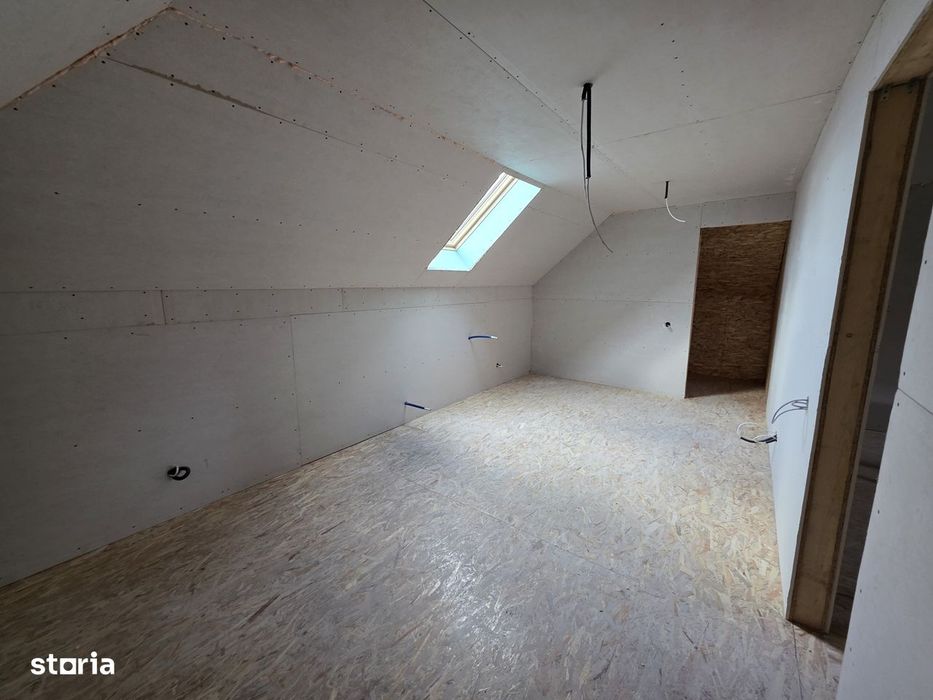 Vand casa la Belis, 800mp teren, la drumu principal, teren drept!