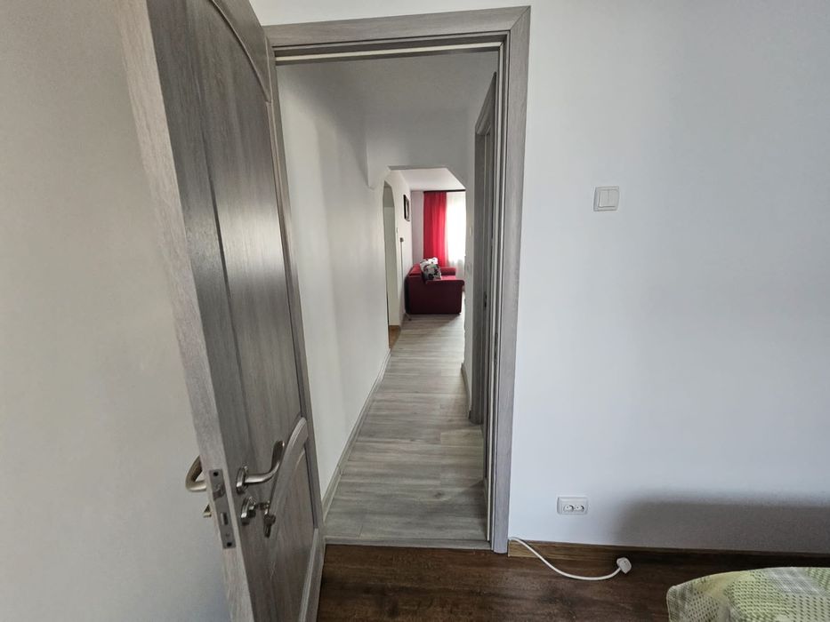 De Vânzare – Apartament 2 Camere, Parter
Str. 13 Decembrie, Fălticeni
