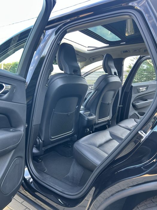 VOLVO XC60 2019 — imagine 5
