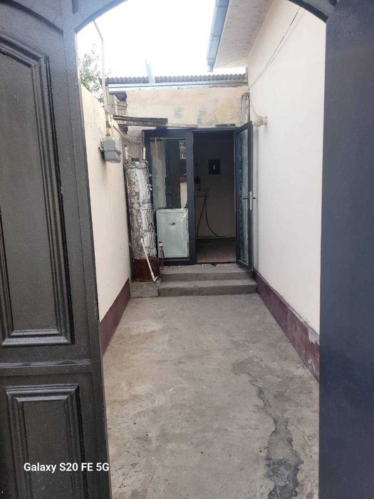 Рисивий мостини ёнидаги махалла