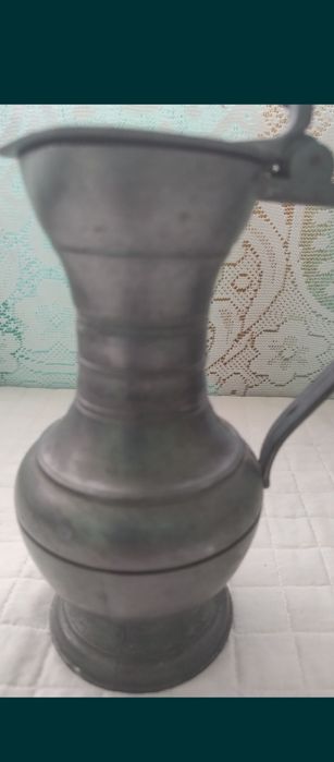 CARAFĂ veche din fontă