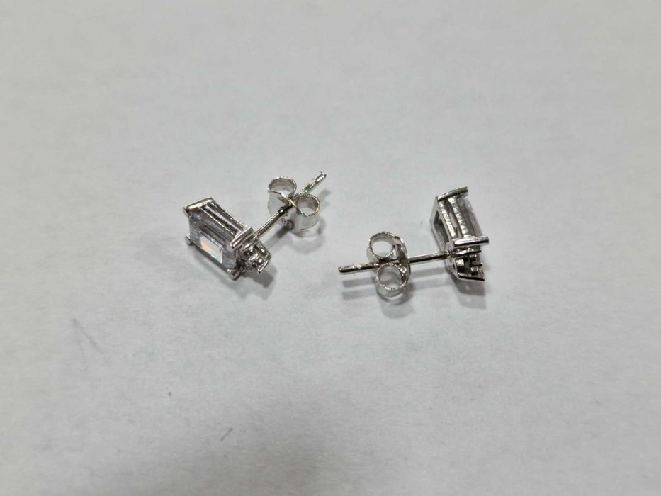 Комплект бяло злато 14К / синджир, обеци и пръстен / 6,16 гр.