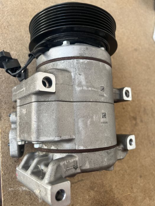 Компрессор от кондера КИА бонго