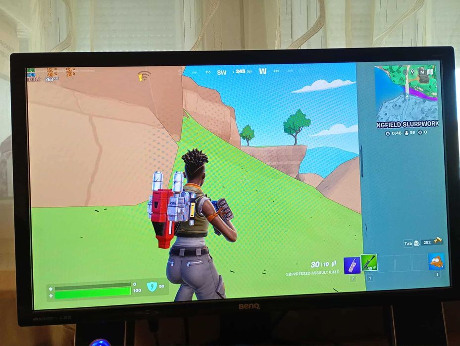 Геѝмърски компютър Е5-2673v3 (12/24), 32 gb ddr4, 1070ti 8gb,400gb ssd