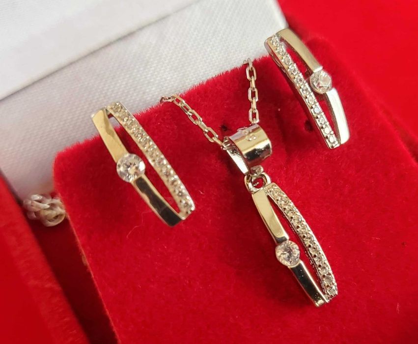 AG83,set argint 925,nou/marcat, 3 piese, zirconiu alb, ideal cadou