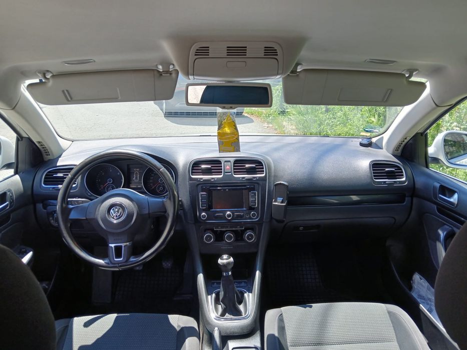 VOLKSWAGEN Golf 2011 — imagine 3
