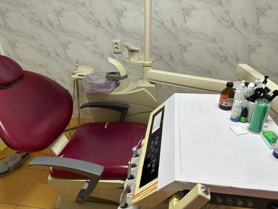 Продам стоматологическое кресло