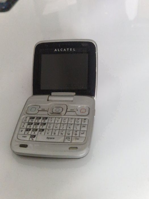 Telefon ca o cutie de farduri, Alcatel