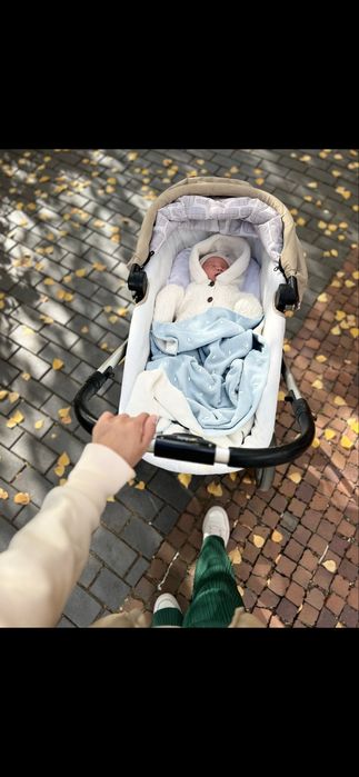 Коляска 3 в 1, автокресло,