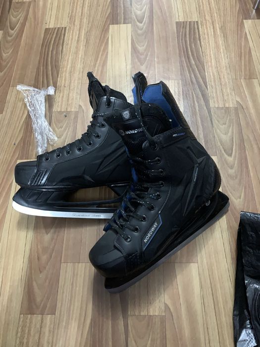 Продам  коньки nordway