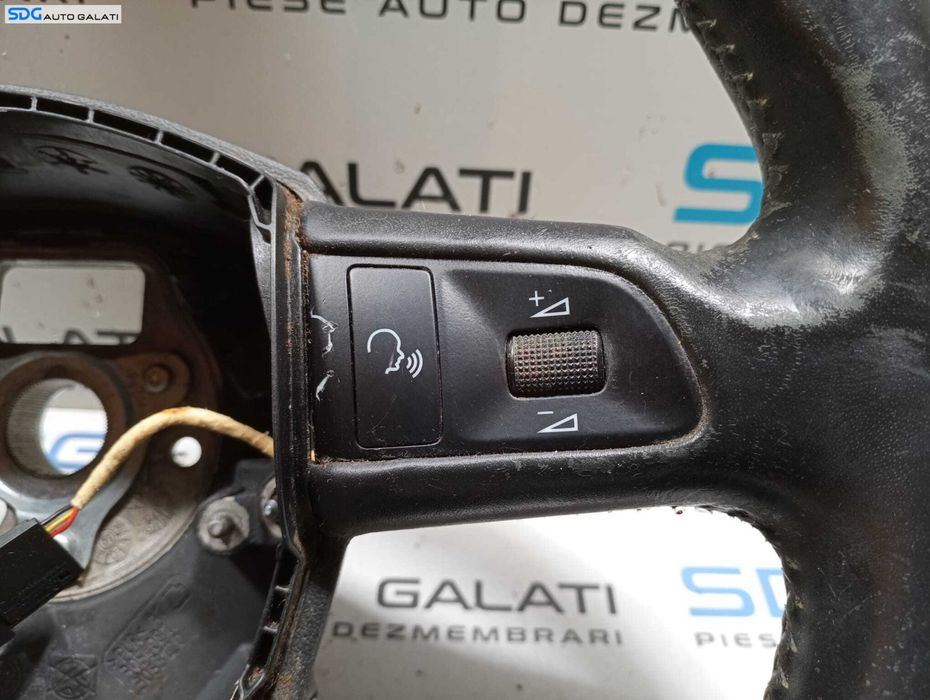 Volan Piele 4 Spite cu Comenzi FARA Airbag Audi A5 2008 - 2016 Cod 8R0419091 0060003096 [M5097]
