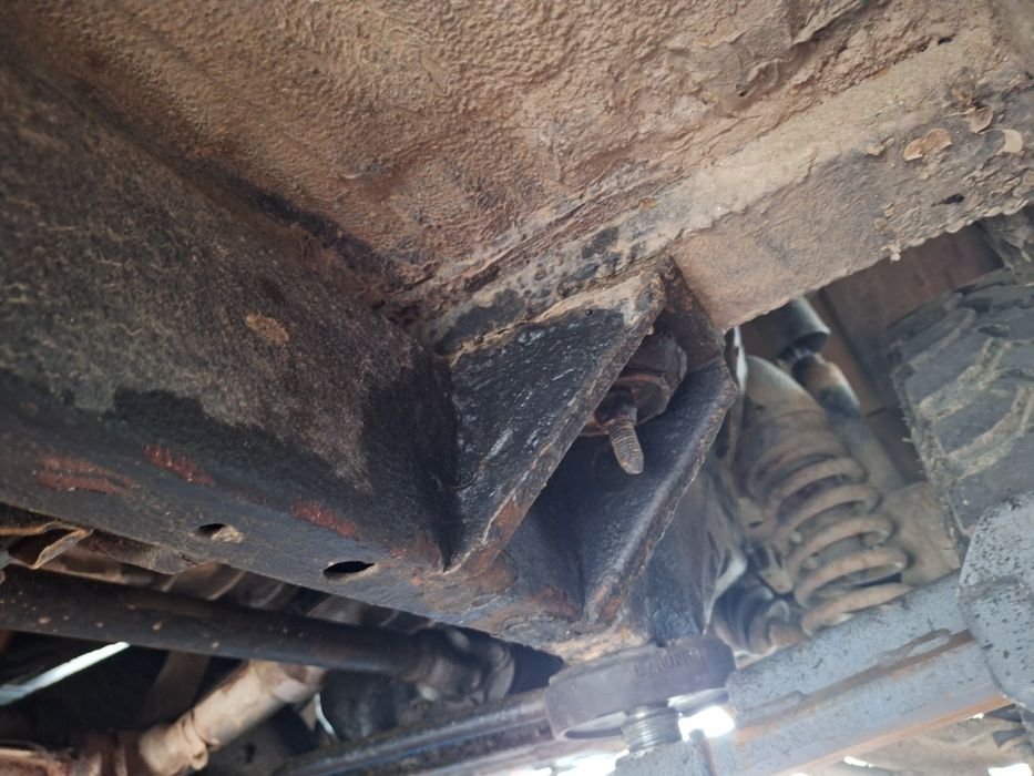 Vând Suzuki Grand Vitara 2.5 V6