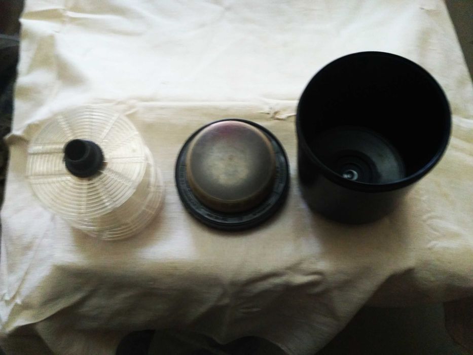 Проя́вочный бачо́к, фотобачо́к, кинобачо́к для проявки пленки ссср