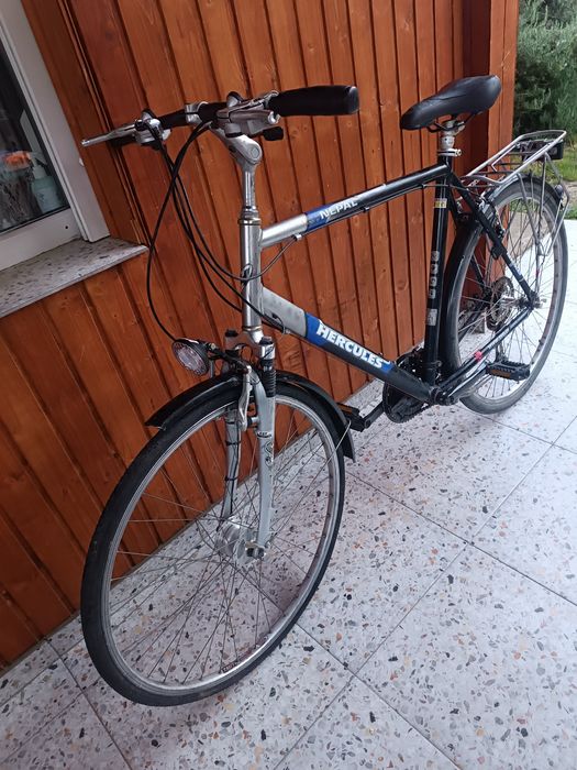 Bicicleta 28' Hercules pt oameni inalti