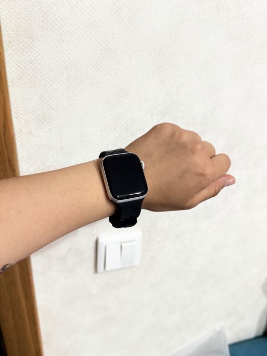 Продам Apple watch Se  44мм