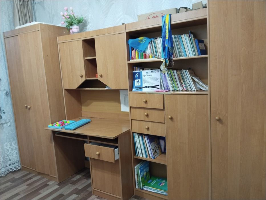 Мебель в детскую комнату