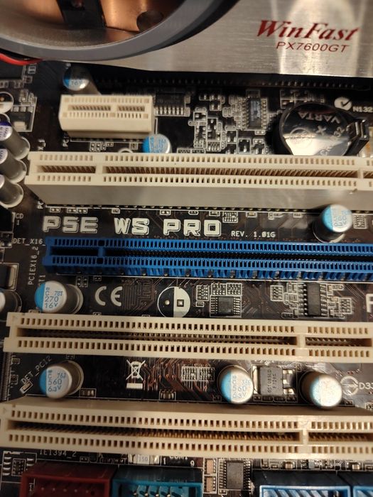 Placa de baza socket 775: Asus P5E WS Pro