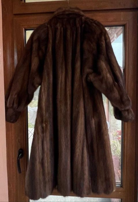 Прекрасни НОВИ Визони с цели кожи-3 бр