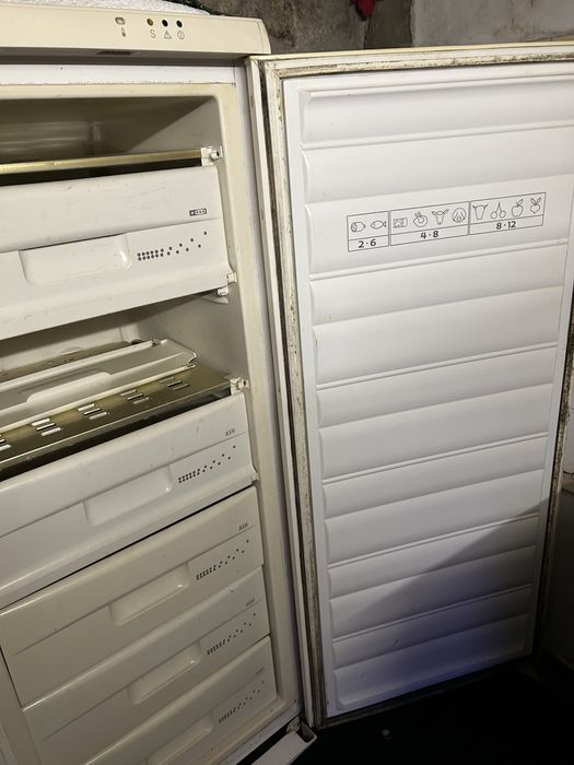 Фризер с отделения….