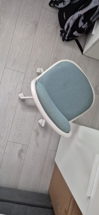 Scaun birou copii ikea turcoaz