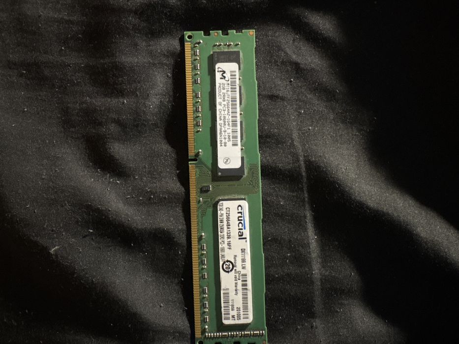 memorie RAM Crucial