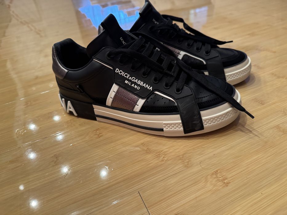 Dolce Gabbana de vanzare