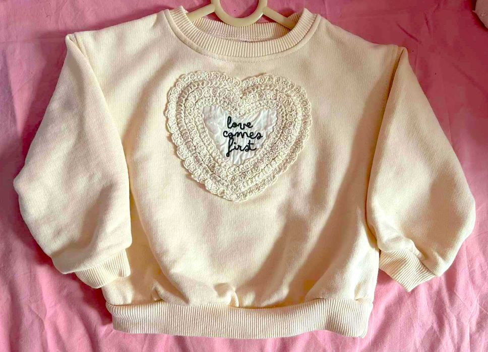 ZARA Блуза за момиче с бродирано сърце, бежова - размер 1 1/2 (18м.)