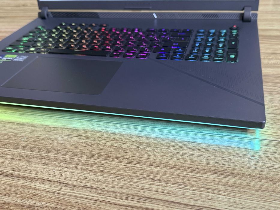 240Hz ROG Strix 18`i9-14900HX/RTX 4070/32GB DDR5/1TB SSD/Гаранция/RGB