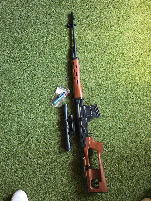 Pușcă cu luneta airsoft awp dragunov.