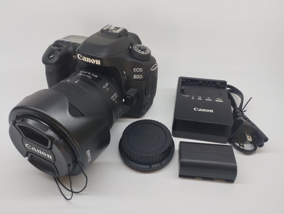 Canon EOS 80D Kit, yangidek holatda