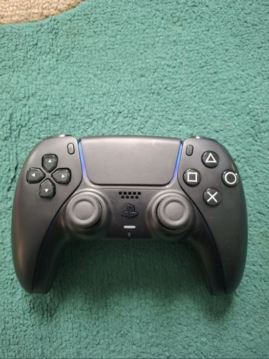 PS5 DualSense геймпад (оригинал, отличное состояние)