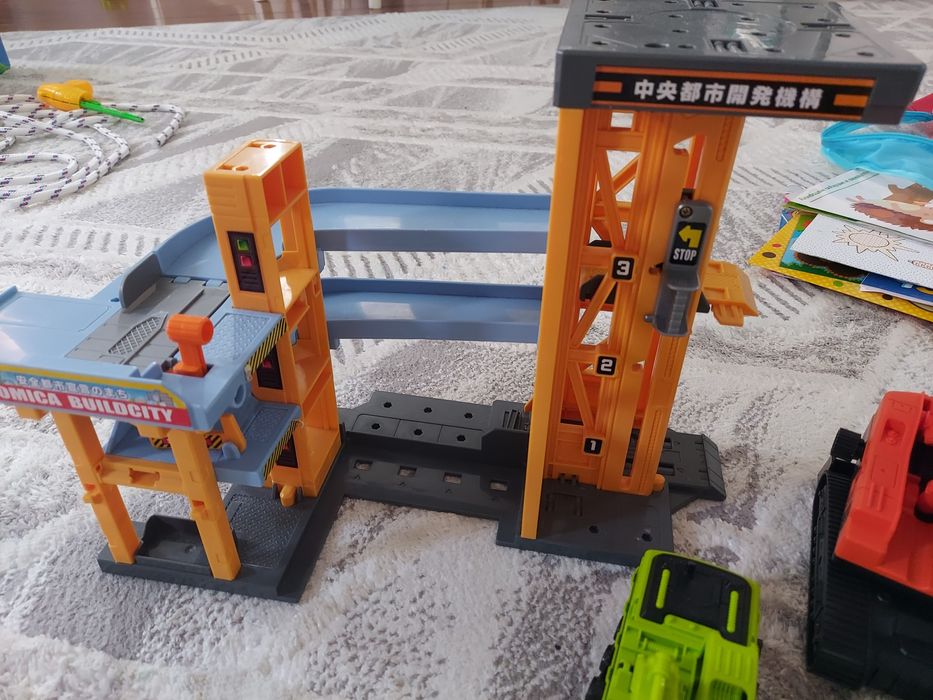 Парковка экскаватор