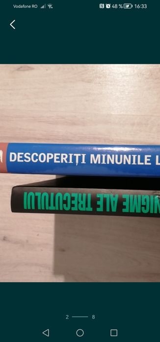 Carte De la Reader's Digest:  Descoperiți minunile lumii.
Noua, impeca