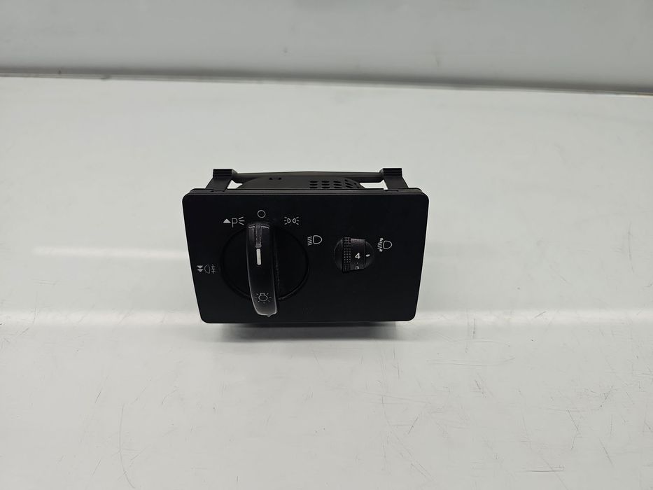 Bloc lumini Ford Focus 2 (DA) [Fabr 2004-2012] 4M5T 13A024 LA