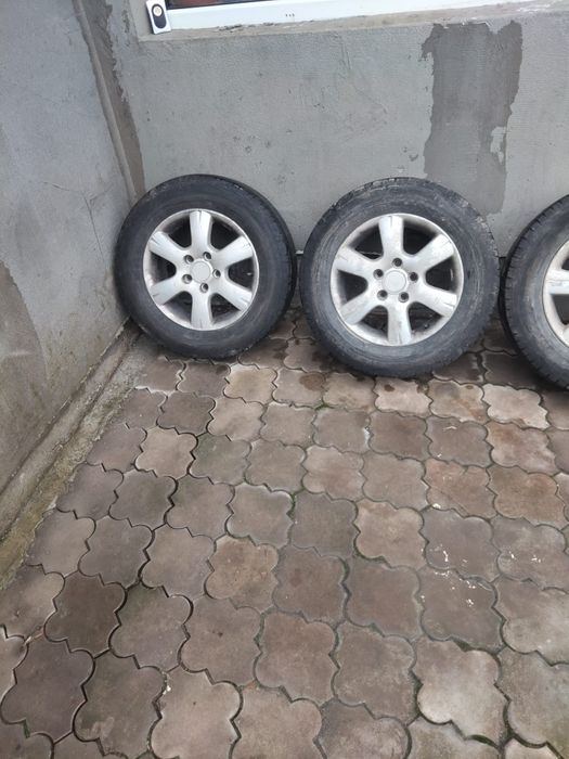 Roti și anvelope t5