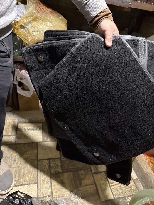 Продам коврики АВТОКОРОНА