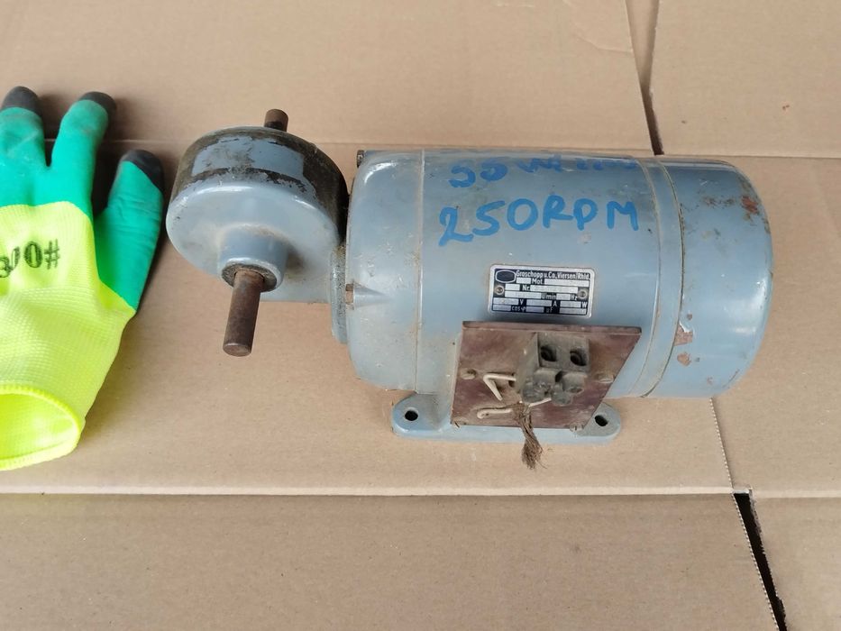 Reductor cu motor raport de 250 rotații pe minut