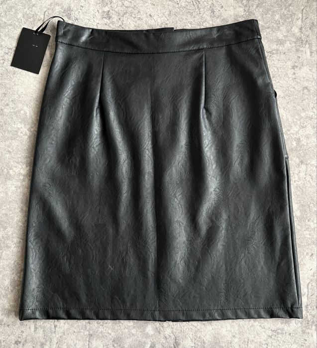Кожанная юбка на молнии (эко-кожа)