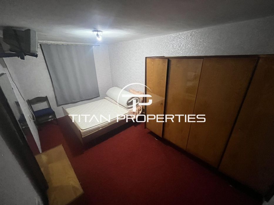 Дава се под наем Тристаен апартамент в Бургас, Възраждане - 70 кв.м за 204 € - Снимка #3