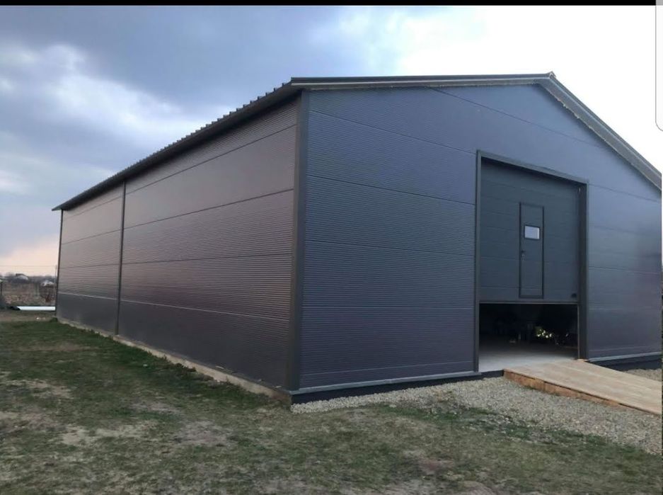 Vand hala metalica 8x30 structura panouri sandwich si alte dimensiuni