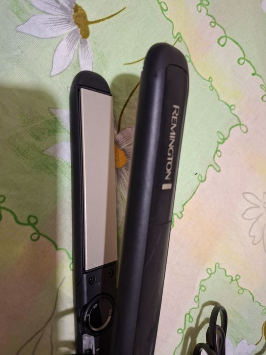 Джобна преса за изправяне на коса Remington - 20 euro