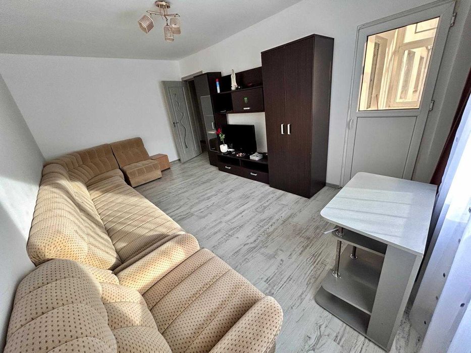 Ofer pt inchiriere apartament zona Caraiman Ploiesti, 2 camere conf 1 et 3