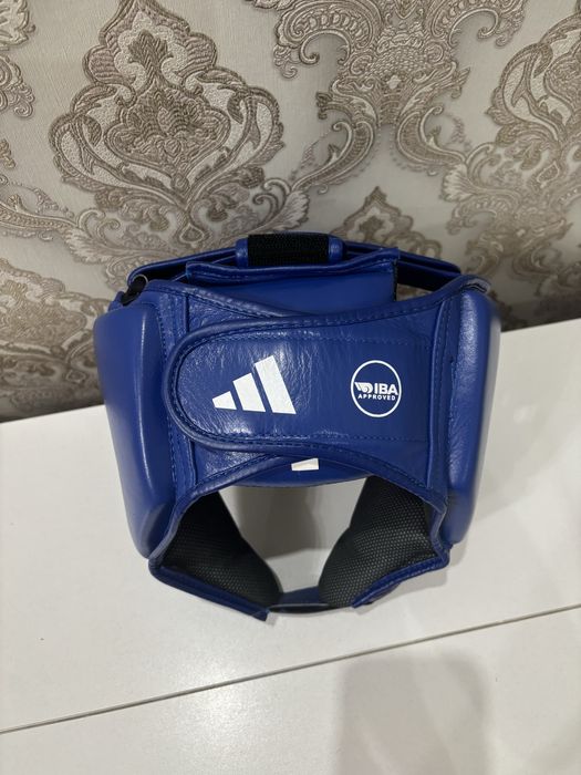Боксерский шлем Adidas