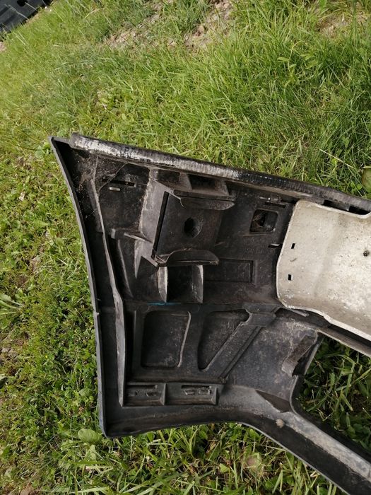 Продам передний и задний бампер на БМВ Е-34